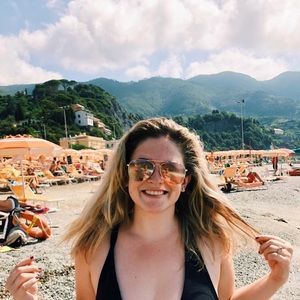 Meet your Posher, Emily